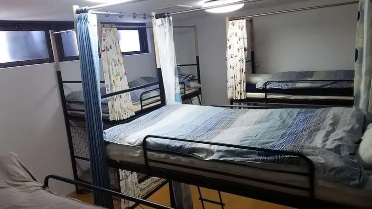Ortak Ranzalı Oda, Karma Ranzalı Oda