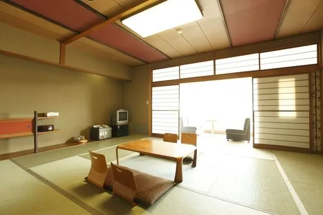 Traditional Oda (Japanese Style, For 5, Private Toilet)