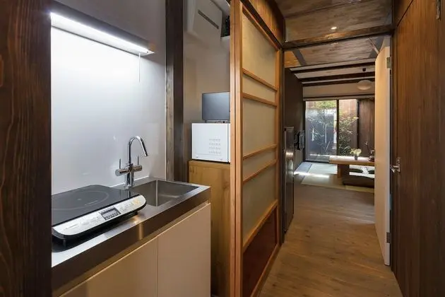 Ev (Private Machiya Townhouse)