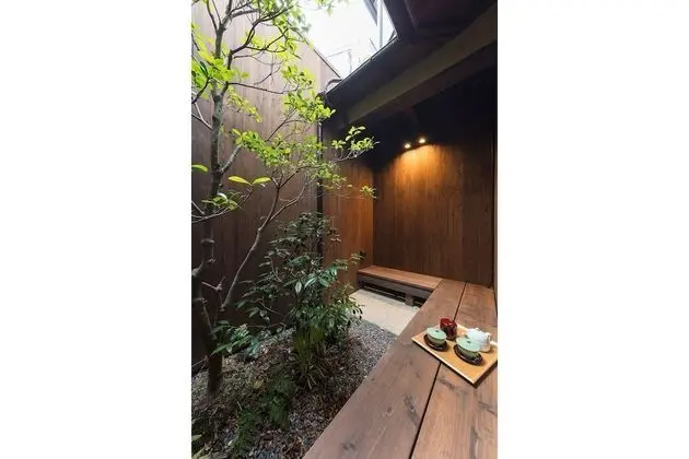 Ev (Private Machiya Townhouse)