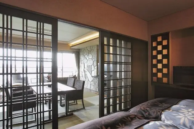 Süit, Sigara İçilmez, Nehir Manzaralı (Top Floor Open Air Bath, Teppanyaki)