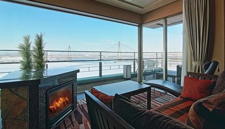 Süit, Sigara İçilmez, Nehir Manzaralı (Top Floor Open Air Bath, Teppanyaki)
