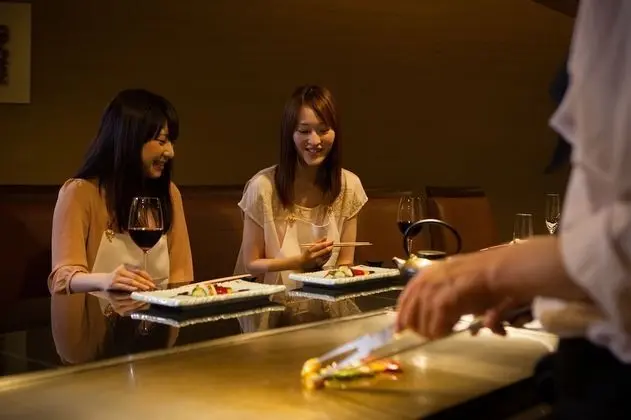 Süit, Sigara İçilmez, Nehir Manzaralı (Top Floor Open Air Bath, Teppanyaki)
