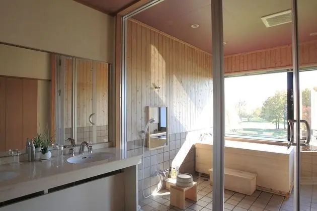 Traditional Oda, Özel Banyo (with private Japanese cypress bath)