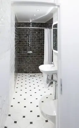 Superior Tek Büyük veya İki Ayrı Yataklı Oda, Özel Banyo