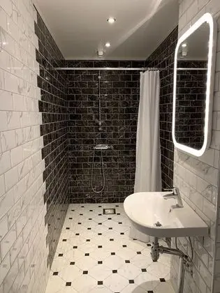 Superior Tek Büyük veya İki Ayrı Yataklı Oda, Özel Banyo