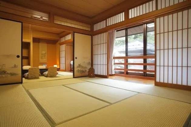 Traditional Oda (Japanese Style, 6 Guests)