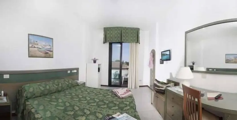 Comfort Tek Büyük Yataklı Oda