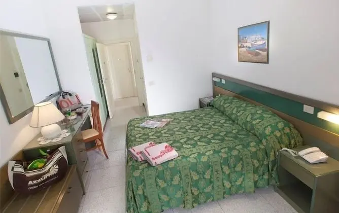 Comfort Tek Büyük Yataklı Oda