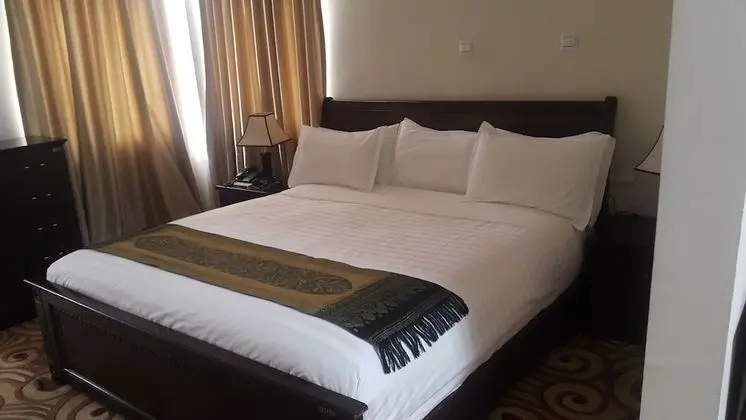 Standard Tek Büyük Yataklı Oda