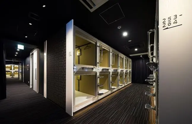 Ortak Ranzalı Oda, Sadece erkekler için (CapsuleUnit withTV, 2people(cashless))