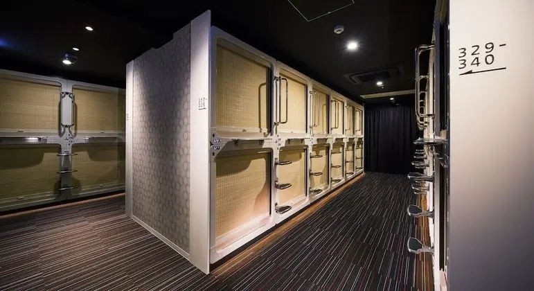 Ortak Ranzalı Oda, Sadece kadınlar için (Capsule Unit with TV (Cashless))