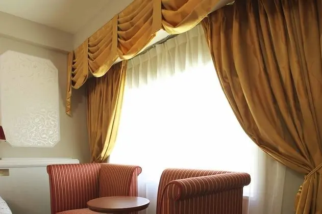 Oda, Sigara İçilmez (Moderate/NoGuaranteeToEnterThemePark)