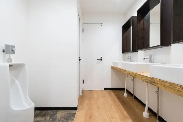 Ortak Ranzalı Oda, Karma Ranzalı Oda (with Shared Bath and Toilet)