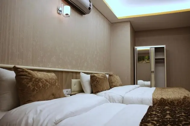 Balayı Suit