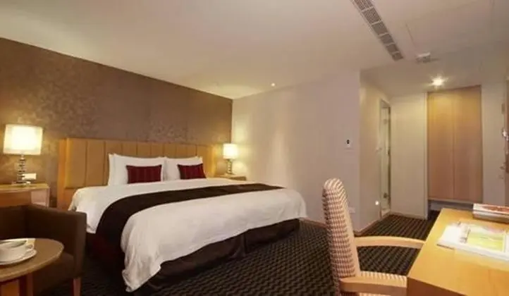 Luxury Tek Büyük Yataklı Oda
