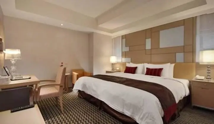 Luxury Tek Büyük Yataklı Oda