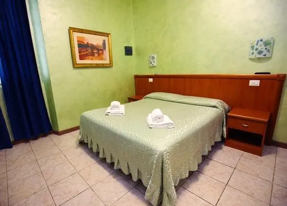 Tek Büyük veya İki Ayrı Yataklı Oda