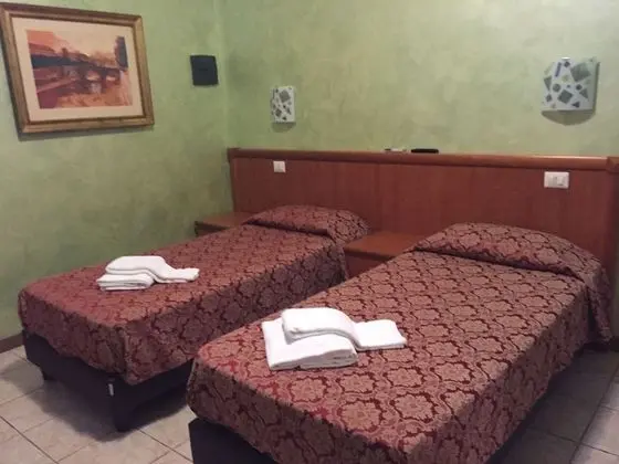 Tek Büyük veya İki Ayrı Yataklı Oda