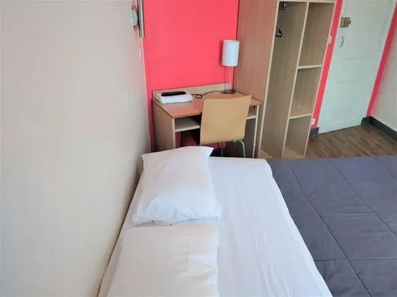 Economy Tek Büyük Yataklı Oda, 1 Büyük (Queen) Boy Yatak, Ortak Banyo