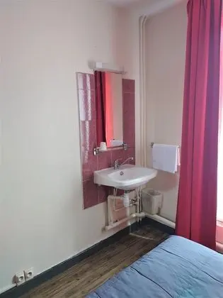 Economy Tek Büyük Yataklı Oda, 1 Büyük (Queen) Boy Yatak, Ortak Banyo