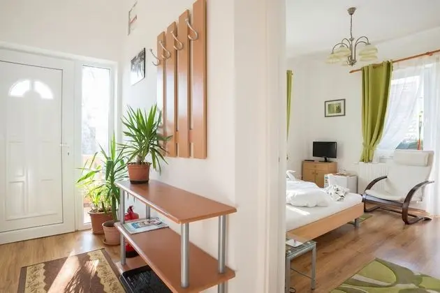 Tek Büyük Yataklı Oda, Balkon