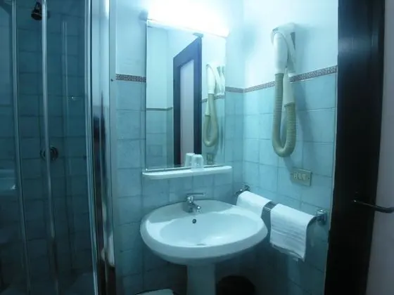Tek Kişilik Oda, 1 Tek Kişilik Yatak