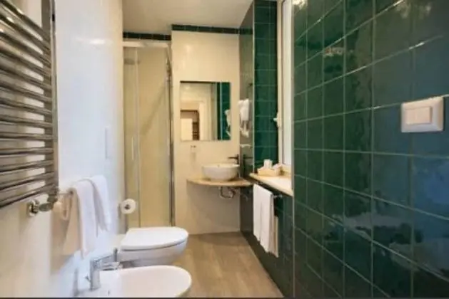 Tek Büyük veya İki Ayrı Yataklı Oda, Balkon