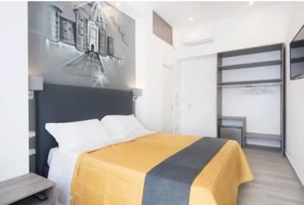Tek Büyük veya İki Ayrı Yataklı Oda, Şehir Manzaralı