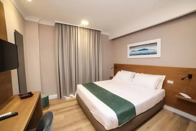 Superior Tek Büyük Yataklı Oda, Şehir Manzaralı