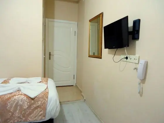 Tek Büyük veya İki Ayrı Yataklı Oda