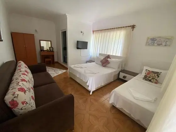 Classic Tek Büyük Yataklı Frenchbed Oda, Avlu Manzaralı, 1. Kat