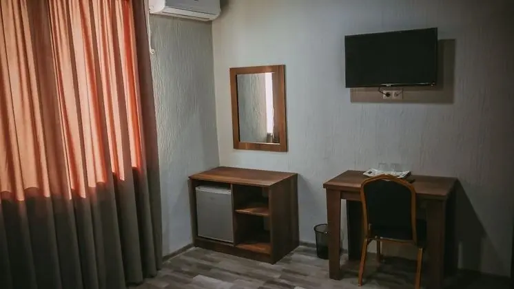 Basic Tek Büyük veya İki Ayrı Yataklı Oda, Birden Çok Yatak
