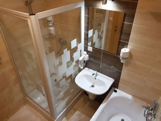 Tek Büyük veya İki Ayrı Yataklı Oda