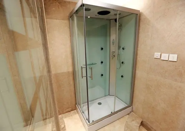 Standard Oda, Göl Manzaralı