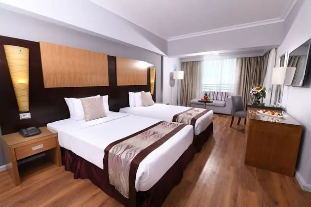Deluxe Tek Büyük veya İki Ayrı Yataklı Oda