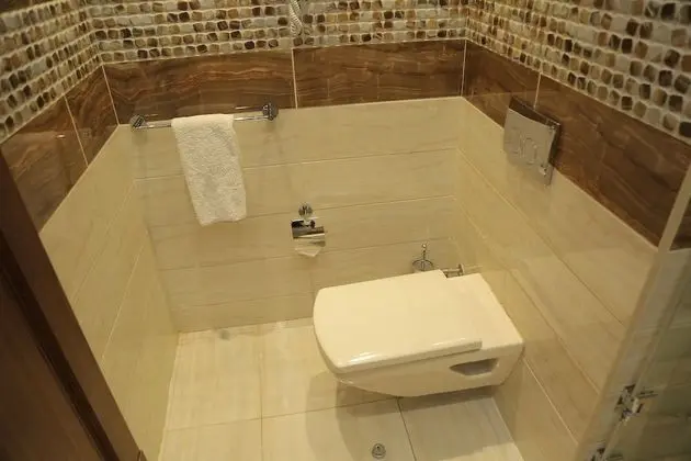 Standard Oda, 1 Büyük (Queen) Boy Yatak, Şehir Manzaralı