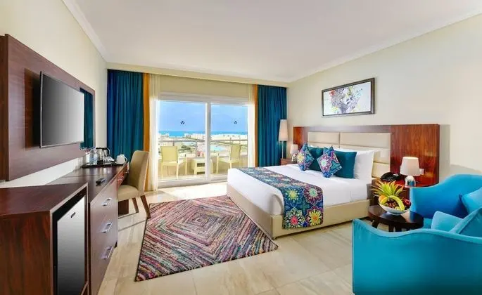 Deluxe Room Sea & Pool View