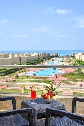 Deluxe Room Sea & Pool View