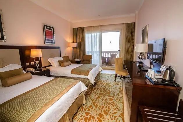 Deluxe Room Sea and Pool View