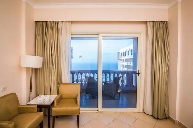 Deluxe Room Sea and Pool View