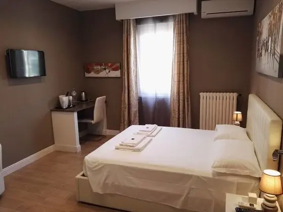 Tek Büyük Yataklı Oda