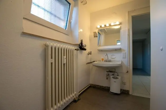 Convenient 4 Room Apartment