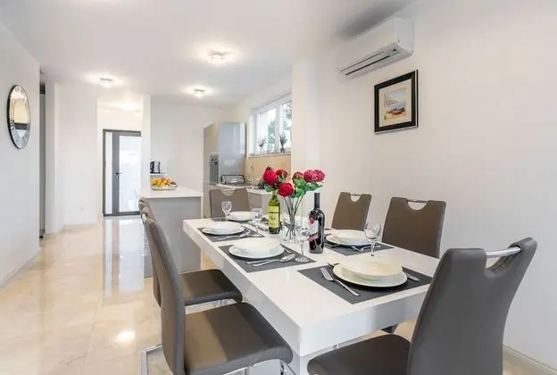 Luxury Villa, 4 Yatak Odası, Teras, Deniz Manzaralı (3)