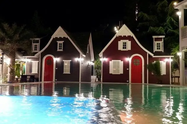 Dubleks, Sigara İçilmez, Havuz Manzaralı