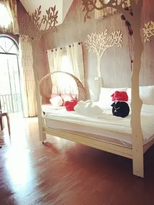 Tree House