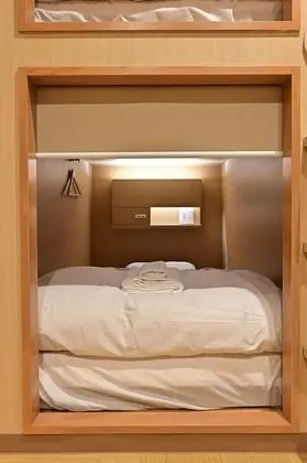 Comfort Ortak Ranzalı Oda, Sadece kadınlar için