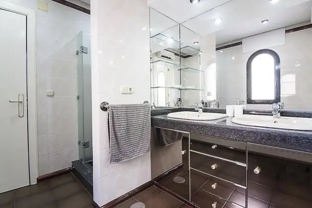 Apart Daire, 4 Yatak Odası