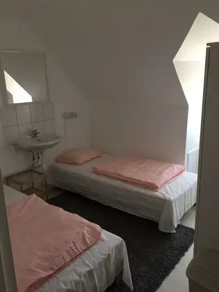 Economy Oda, 2 Tek Kişilik Yatak, Ortak Banyo