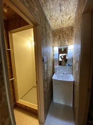 Ortak Ranzalı Oda, Sadece kadınlar için